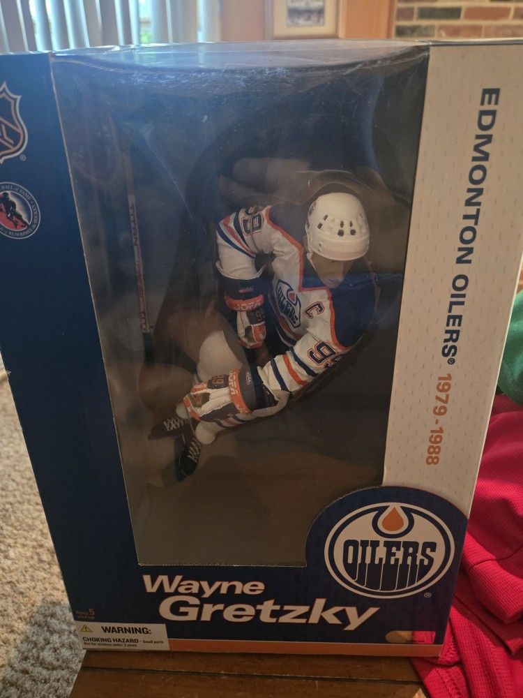 Macfarlane Wayne Gretzky Figure