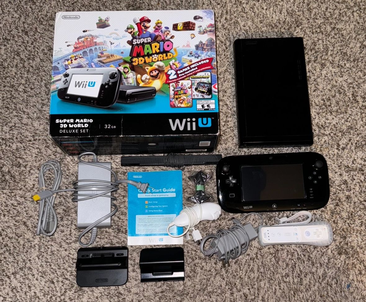 BLACK NINTENDO WII U CONSOLE WITH MARIO VIDEO GAME, GAMEPAD & CONTROLLER 