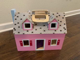 Melissa and Doug dollhouse