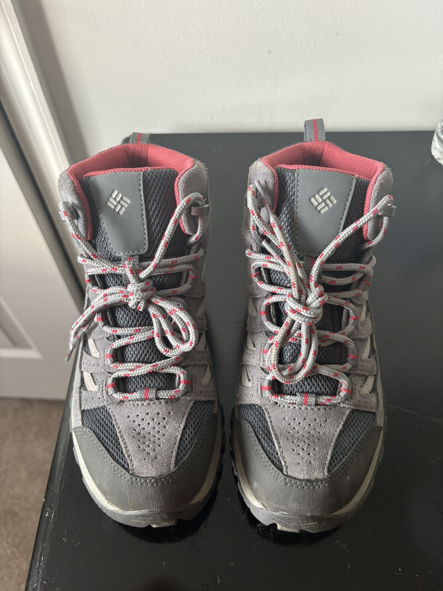 columbia crestwood hiking shoes