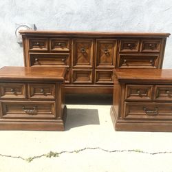 Vintage set of Nightstands