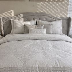 King Size Headboard + Box Spring
