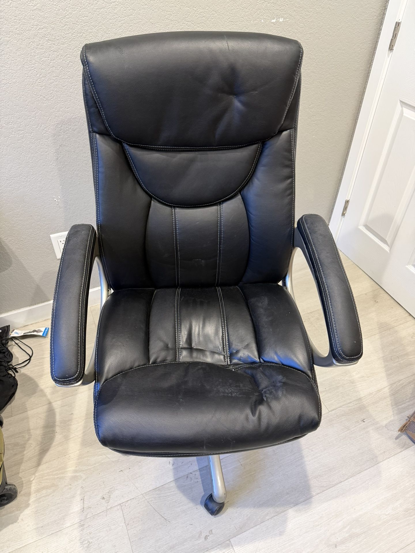 Serta Swivel Leather Office Chair