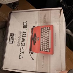 Royal classic typewriter