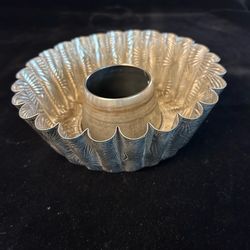 Metal Fluted Starburst Jello Mold
