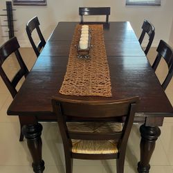 Pottery Barn Dining Table Set