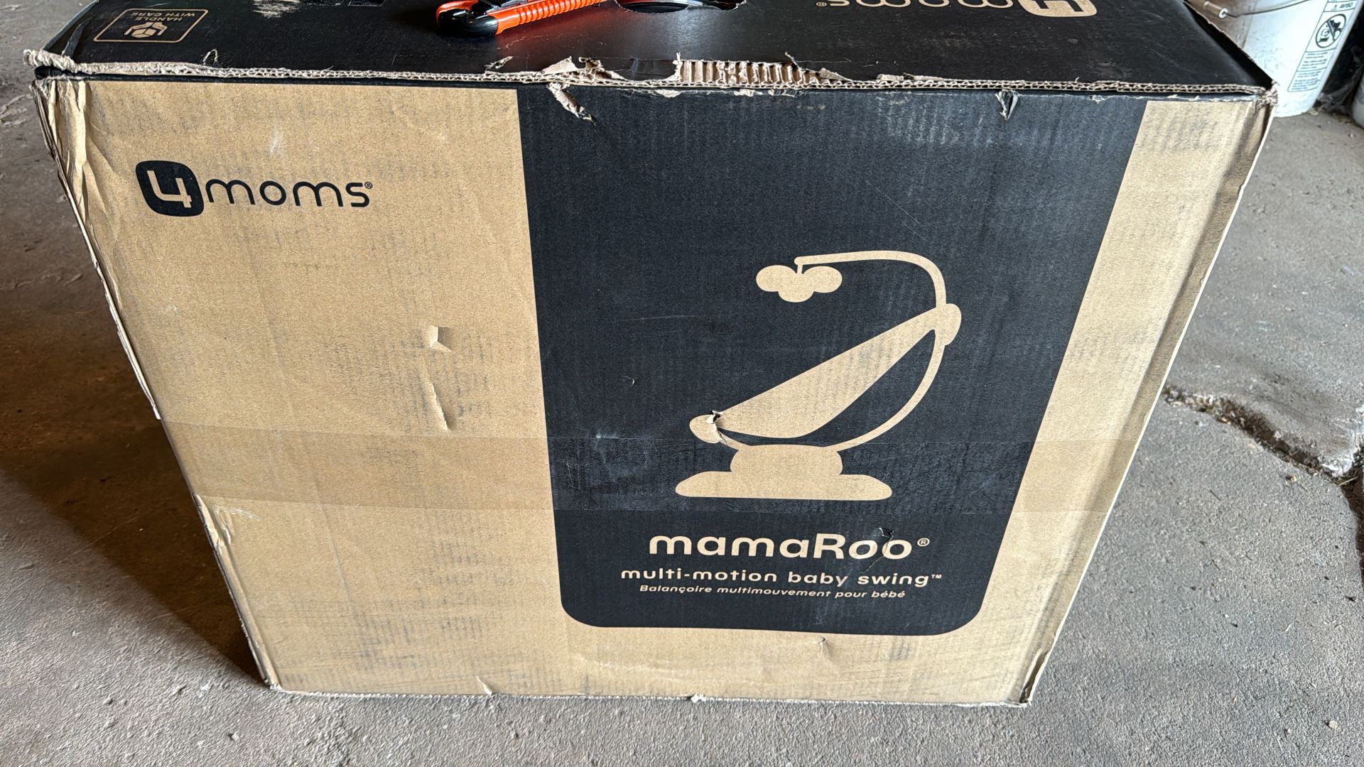 mamaRoo® multi-motion baby swing®