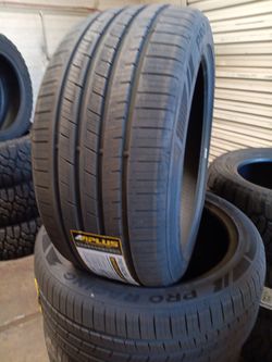 New set of tires 305 40 22 APLUS