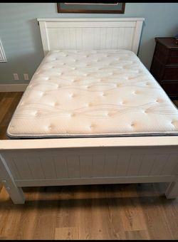 Full size Bed