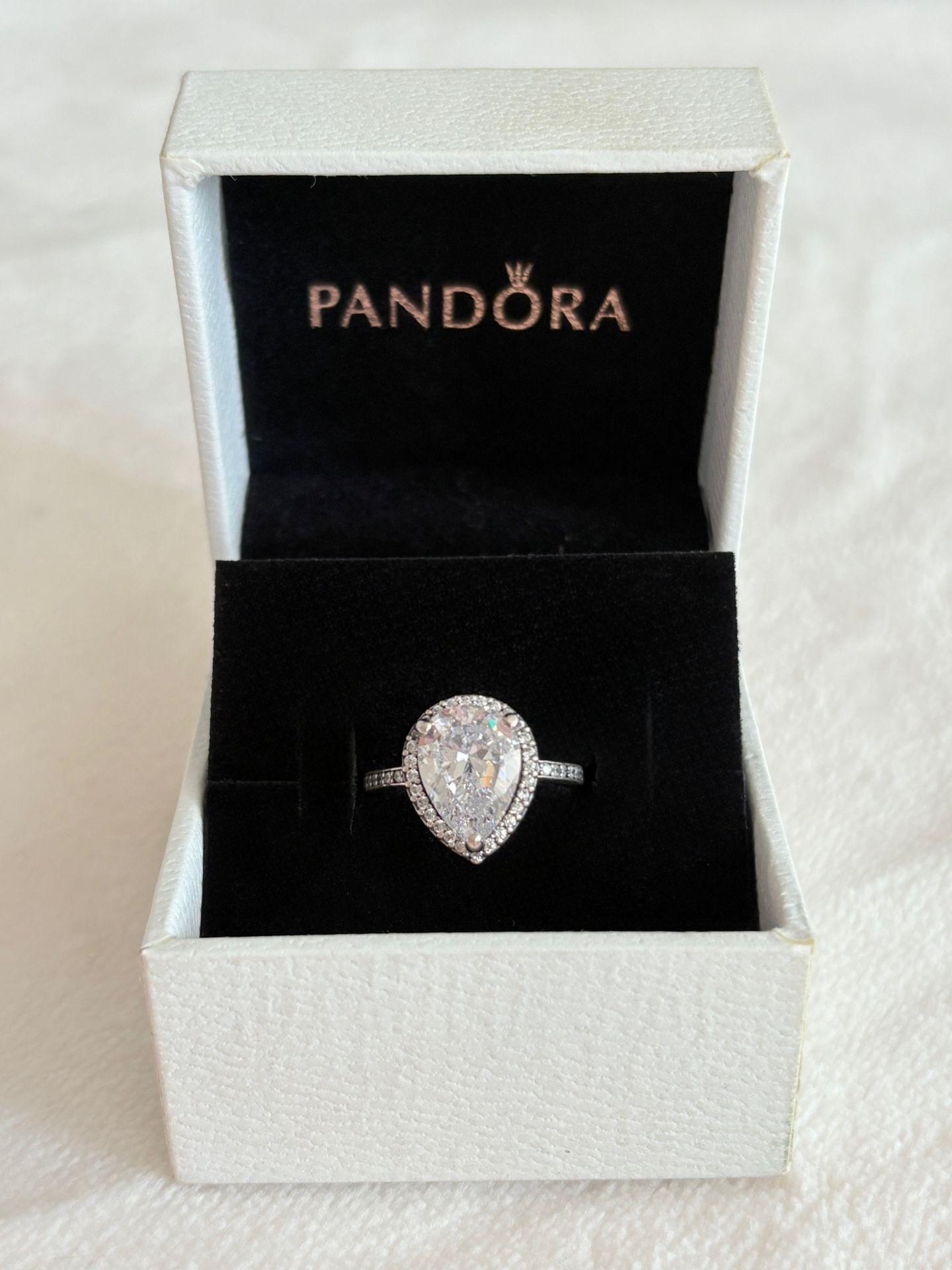Pandora Sparkling Pear Halo Ring Sterling Silver Size 48 - Never Worn
