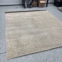 Area rug - 7x10