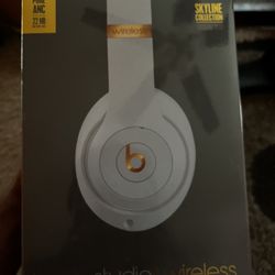 Studio Beat 3s