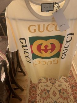 Gucci (medium) ( new ) ( never use )