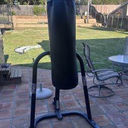 Everlast Heavy Bag Stand- Bag Included 