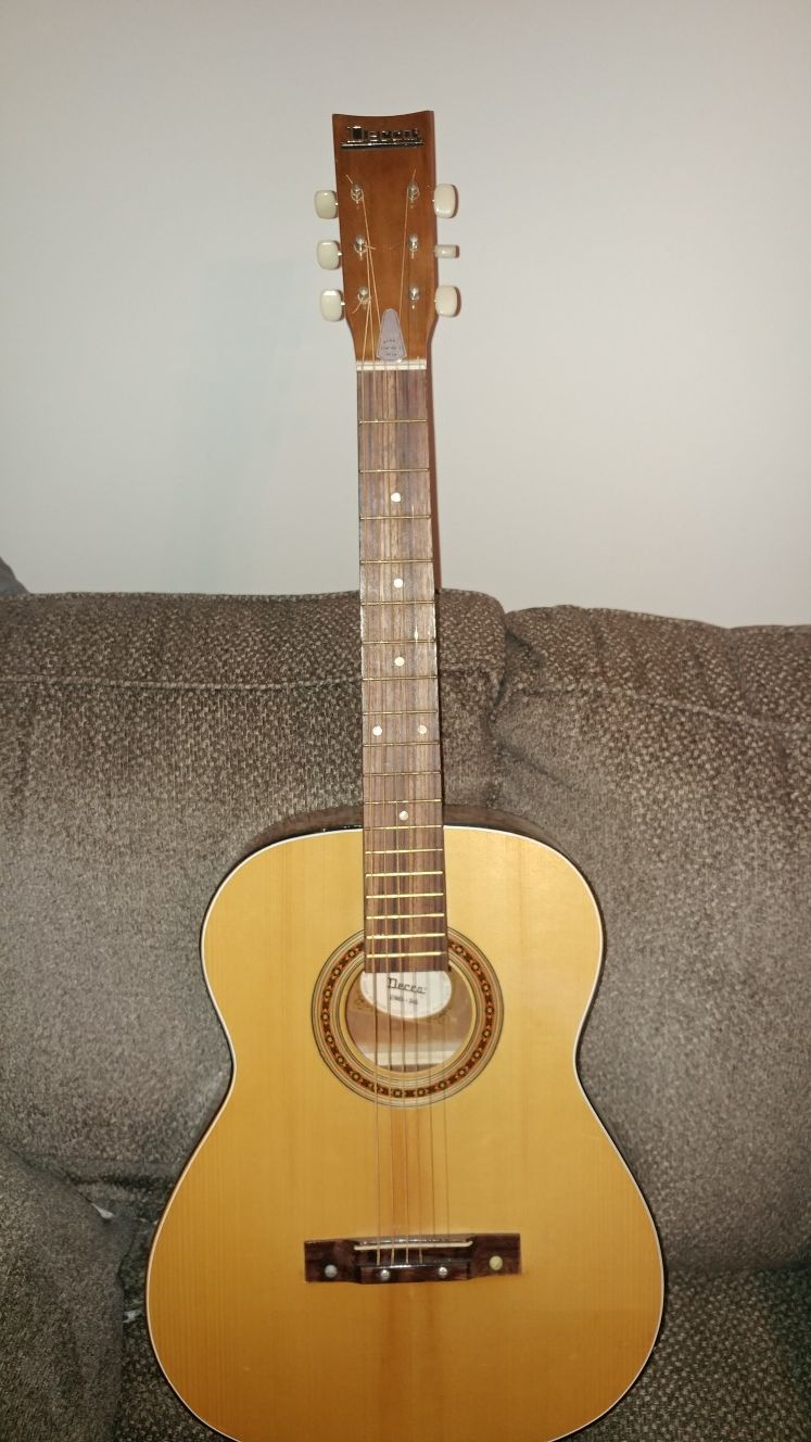 1960's Decca DMI-245 guitar