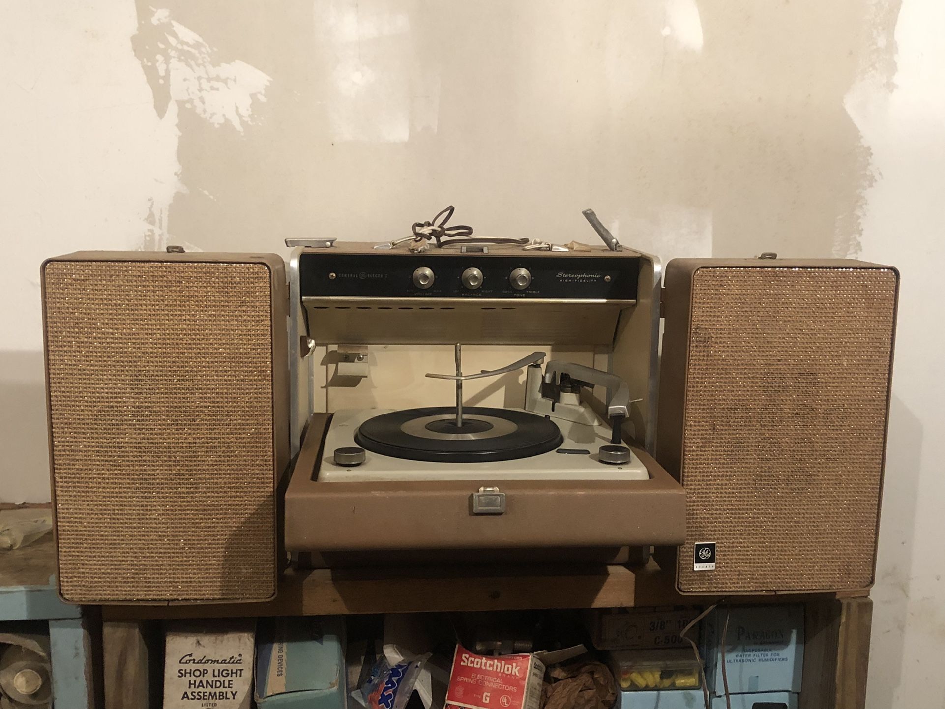 Vintage GE Stereophonic High Fidelity Record Player