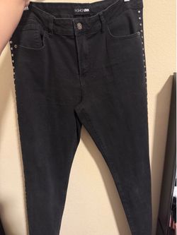 Black studded skinny jeans WOMENS size 15