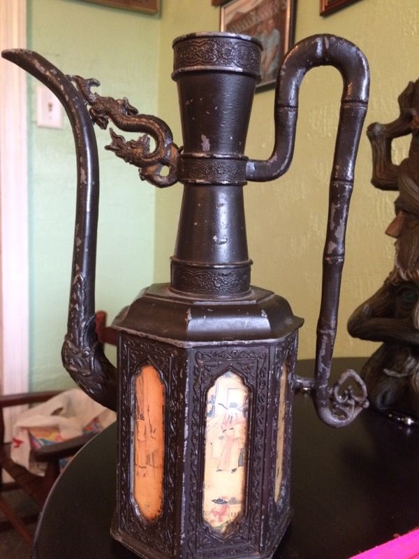 Antique cast iron kettle *flash sale*
