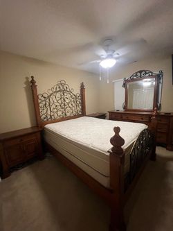 Queen Size Bedroom Set