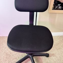 Dorm Task Chair 