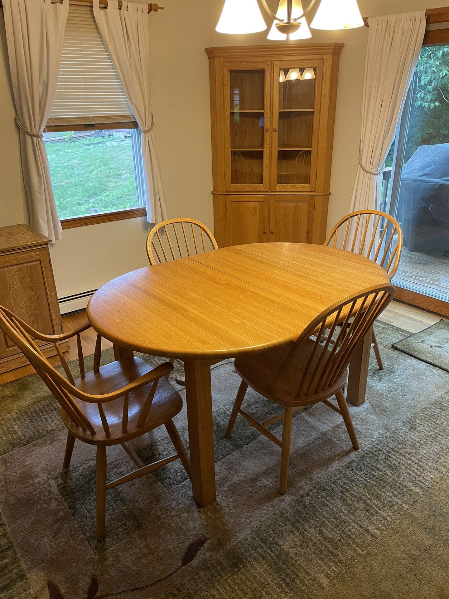 Eastern Butcher Block Dining Room Table w/ 4 Chairs