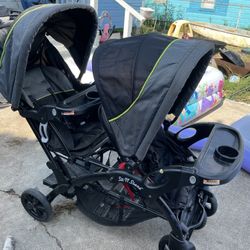 Sit N Stand DBL stroller 