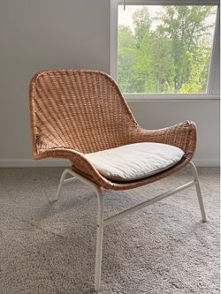 IKEA FRYKSÅS Rattan Lounge Chair with Cushion - Like New