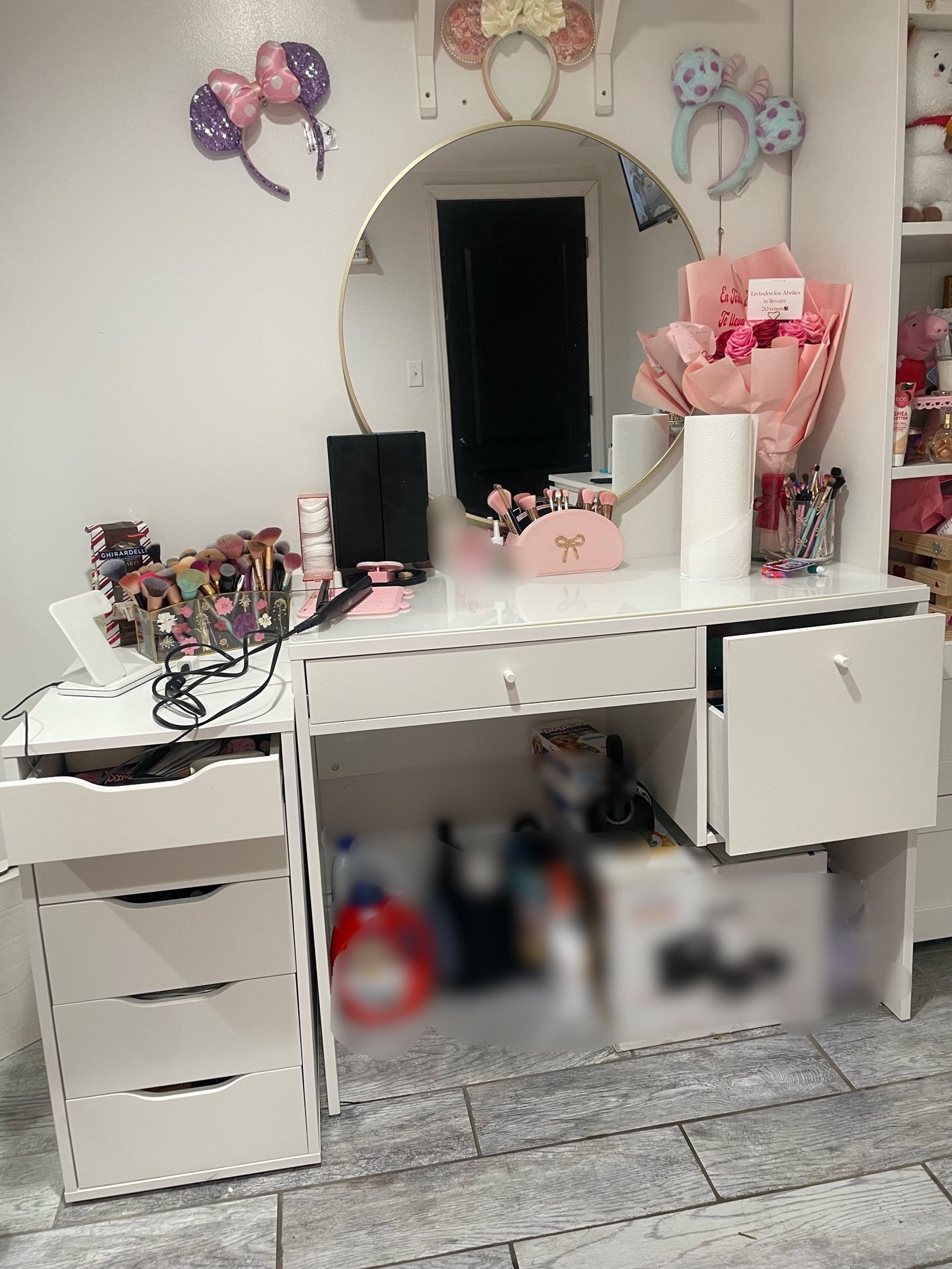 Makeup Vanity