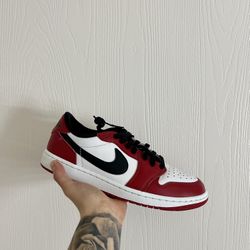 Jordan 1 Low Chicago (Size 9)
