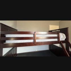 Twin Beds And Mattress