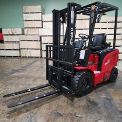 3300 lbs Electric Forklift With Side Shift 118" Lift CPD15