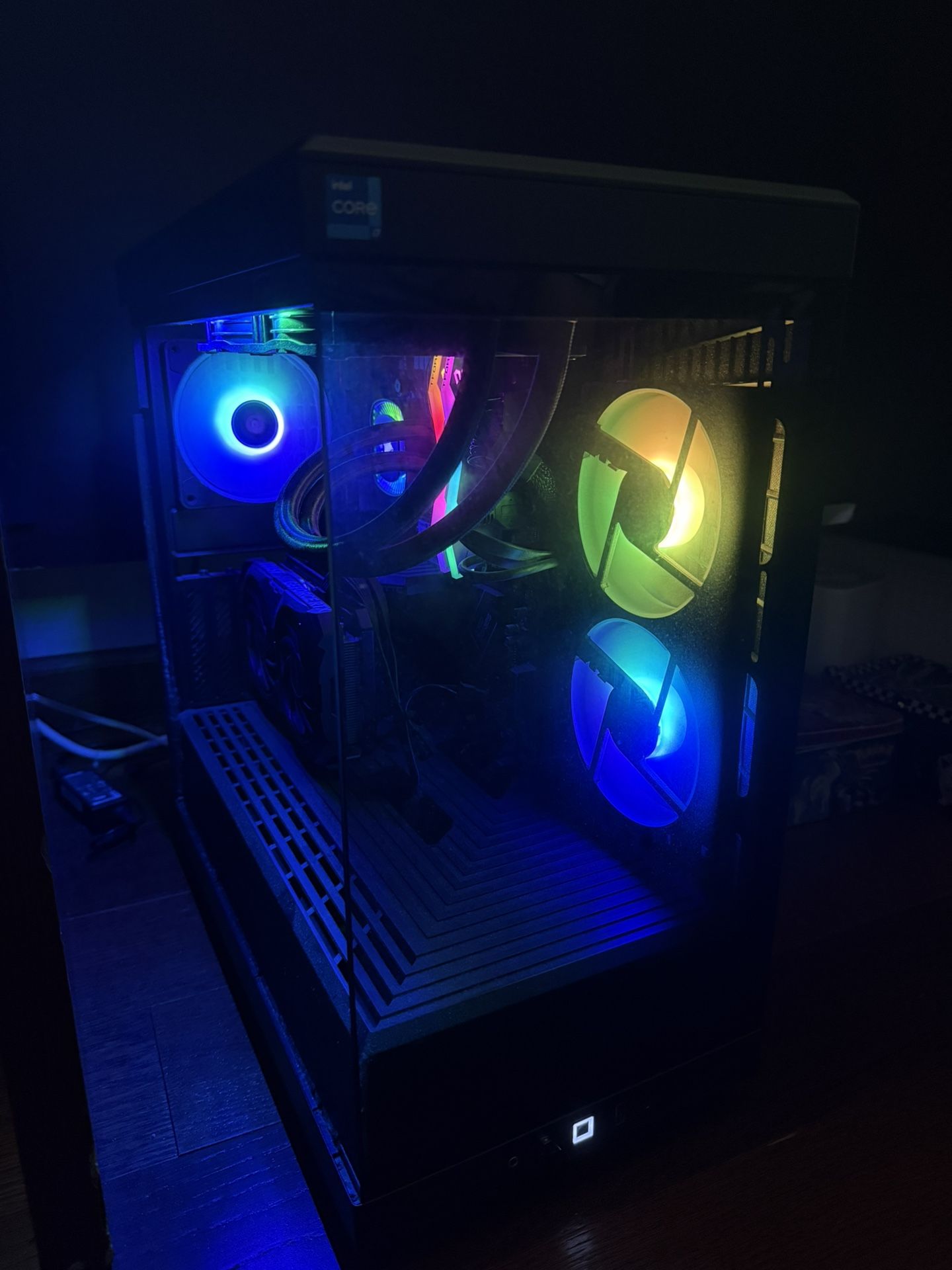 iBUYPOWER Gaming PC – Intel i7-13700F | RTX 4060 Ti | 32GB RAM | 2TB NVMe SSD