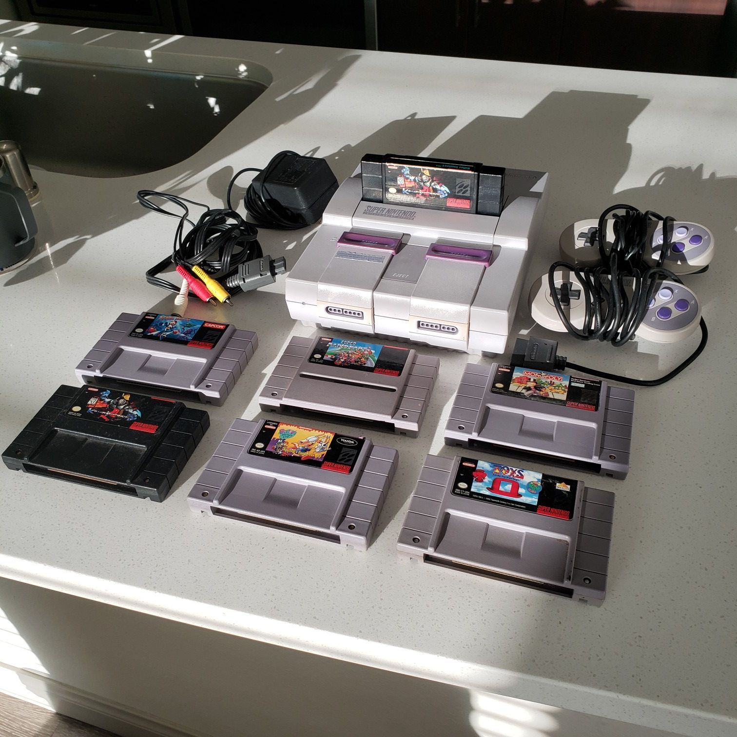 SNES / Super Nintendo + 7 Games + 2 Controllers // TESTED // OBO