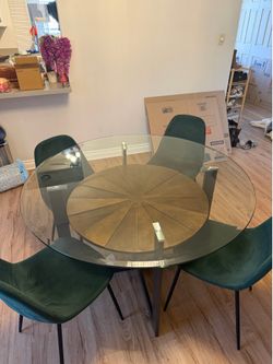 Round Dining Table