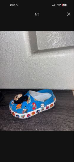 Toddler crocs