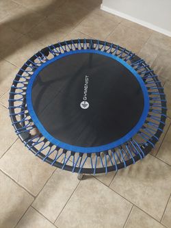Small exercise trampoline