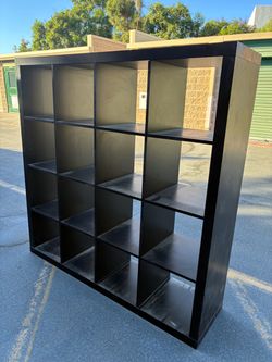 Cube Bookshelf