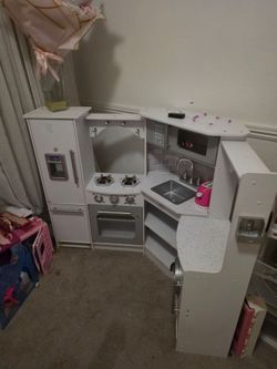 Play girls kitchen