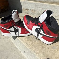 Jordan 1 Red Black