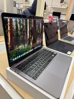 MacBook Pro M2 13 inch 256 Gb SSD 8GB RAM