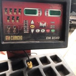 Corgi Tire Balancer EM 8540
