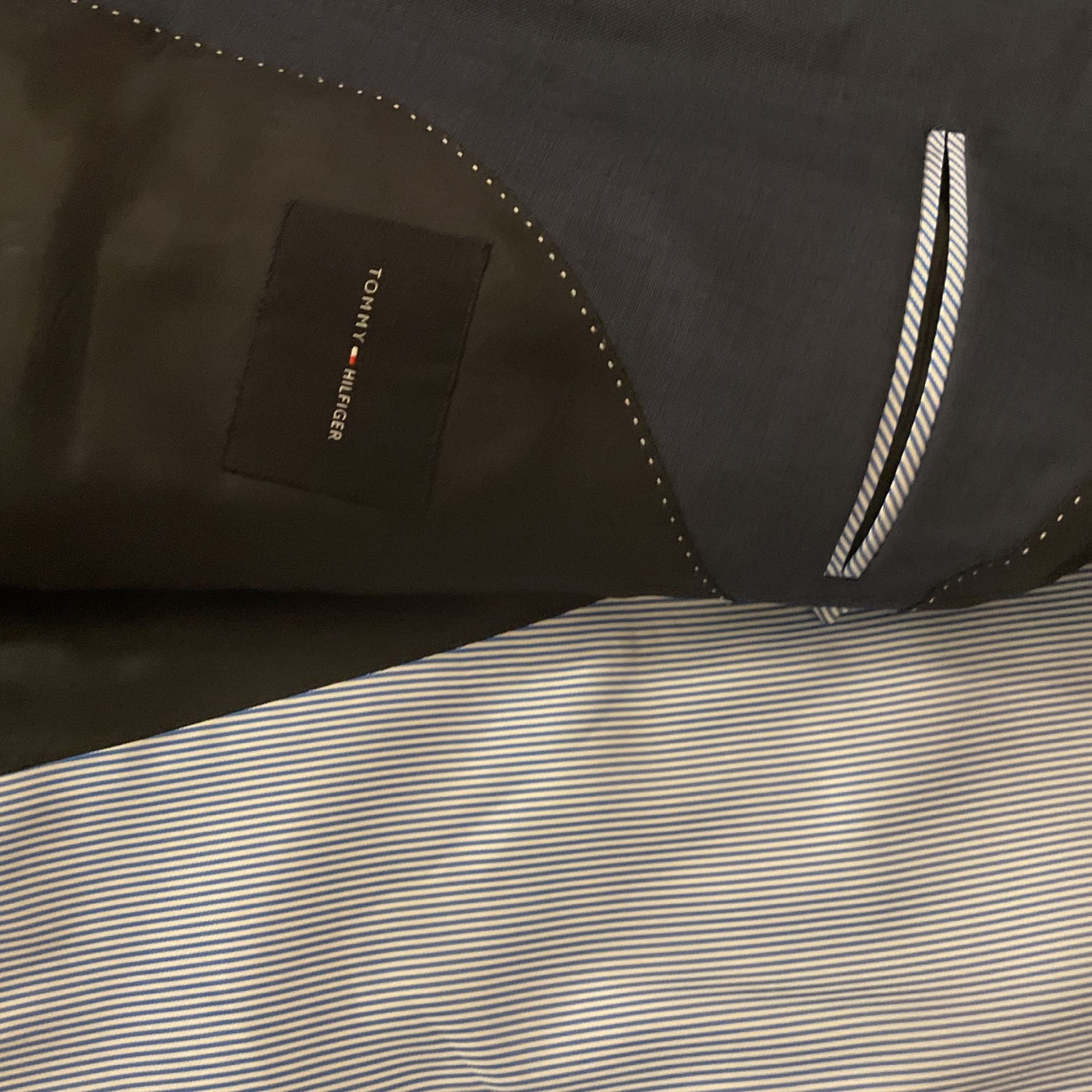 100% Wool Tommy Hilfiger Suit Jacket Navy