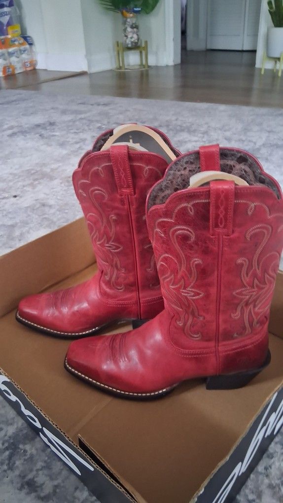 Ariat Red Boots (Brand New)