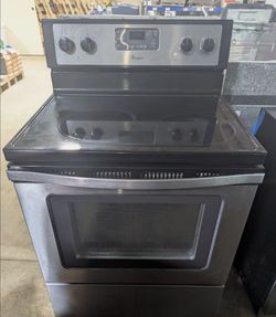 Whirlpool Glass Top Stove with 5 Burners | $ Negotiable