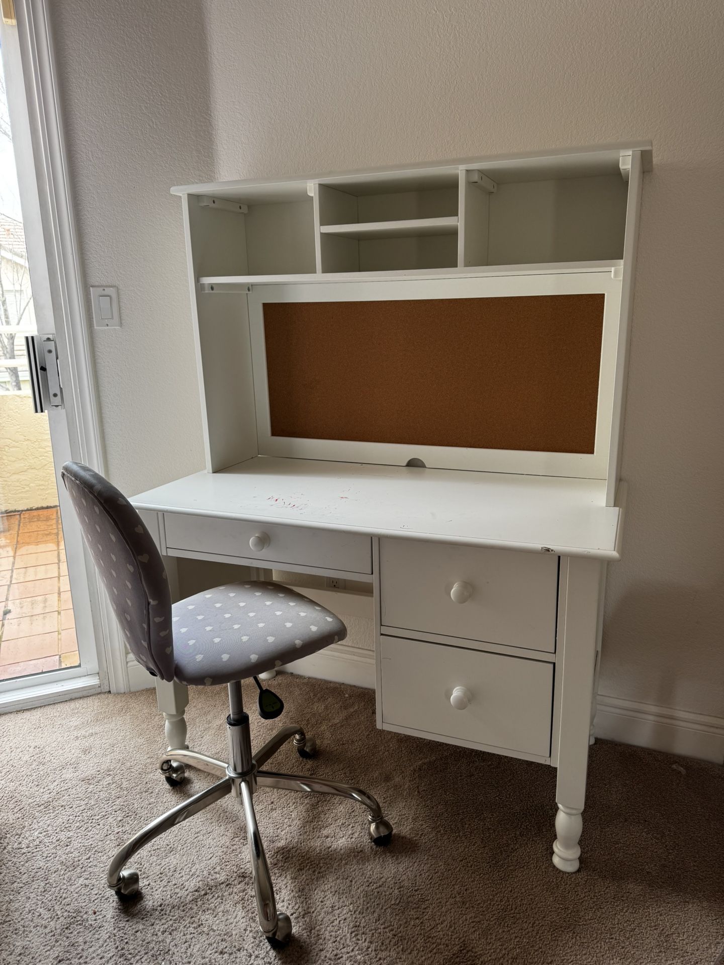 Pottery Barn Girl’s desk & Chair