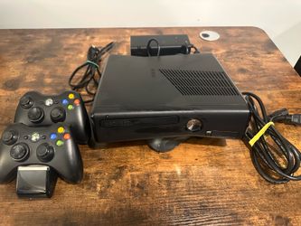 Xbox with 2 consoles & Minecraft Game