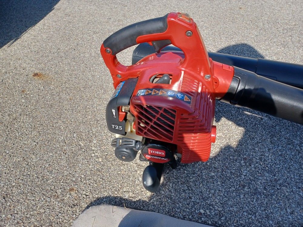 Toro Gas Leaf Blower, And Vac for Sale in Arlington Heights, IL OfferUp