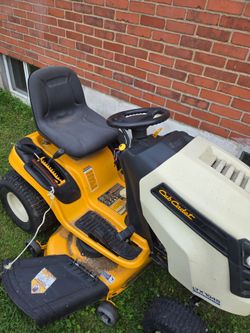 Cub cadet ltx 1045 (parts tractor or needs engine work)