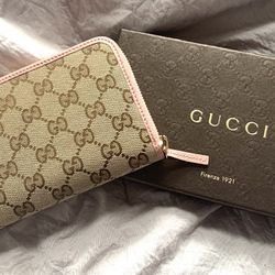 Women’s Gucci Wallet