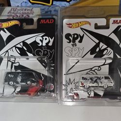 Hot Wheels Mad Spy vs Spy Dodge A100 Pair 